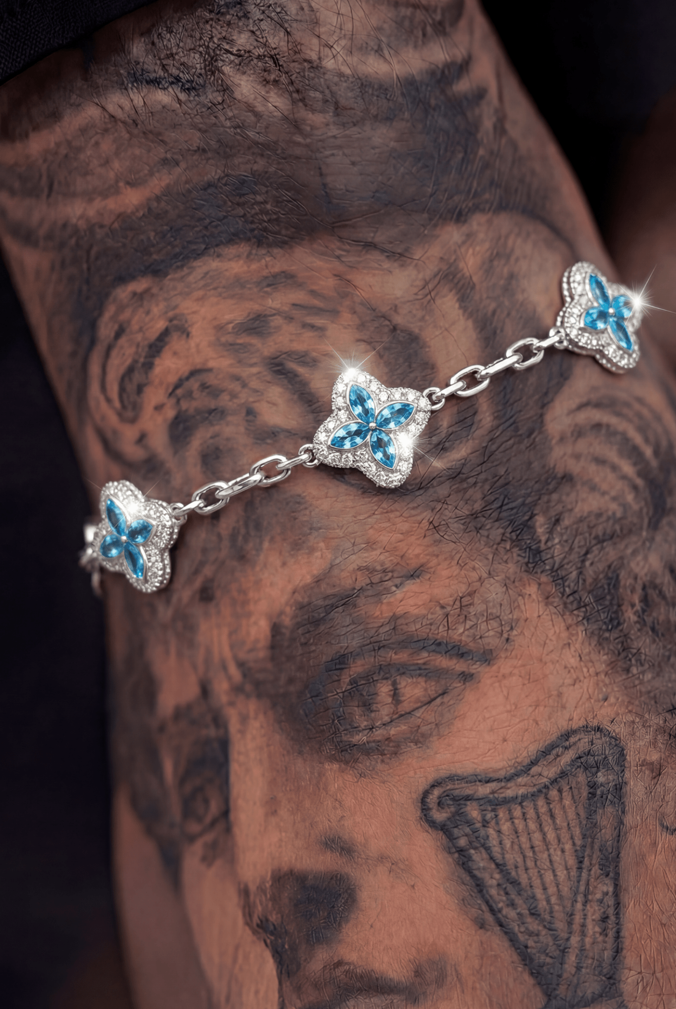 Bracciale infinity clover - OFMND