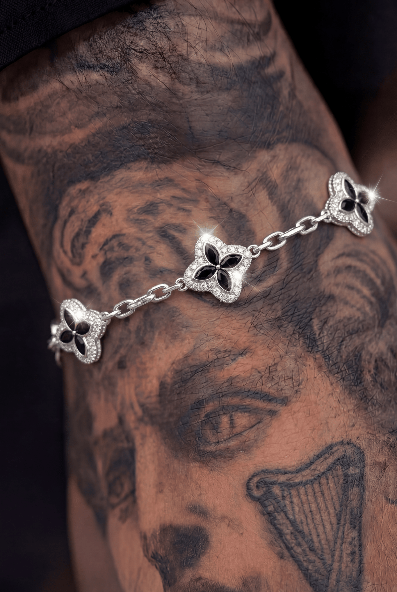 Bracciale infinity clover - OFMND
