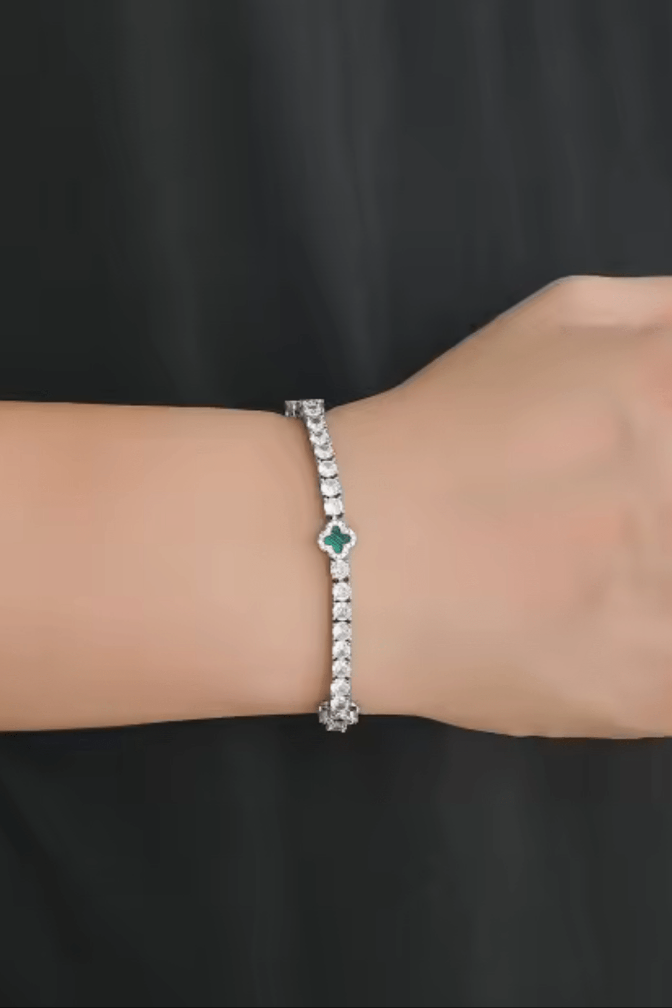 Tennis clover diamond - OFMND