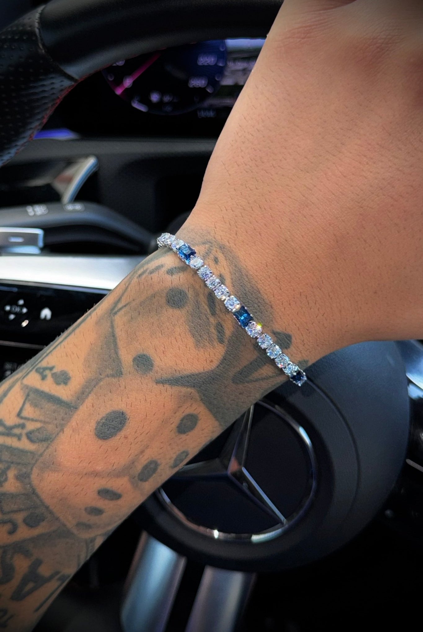 Tennis ' emerald leap ' - OFMND