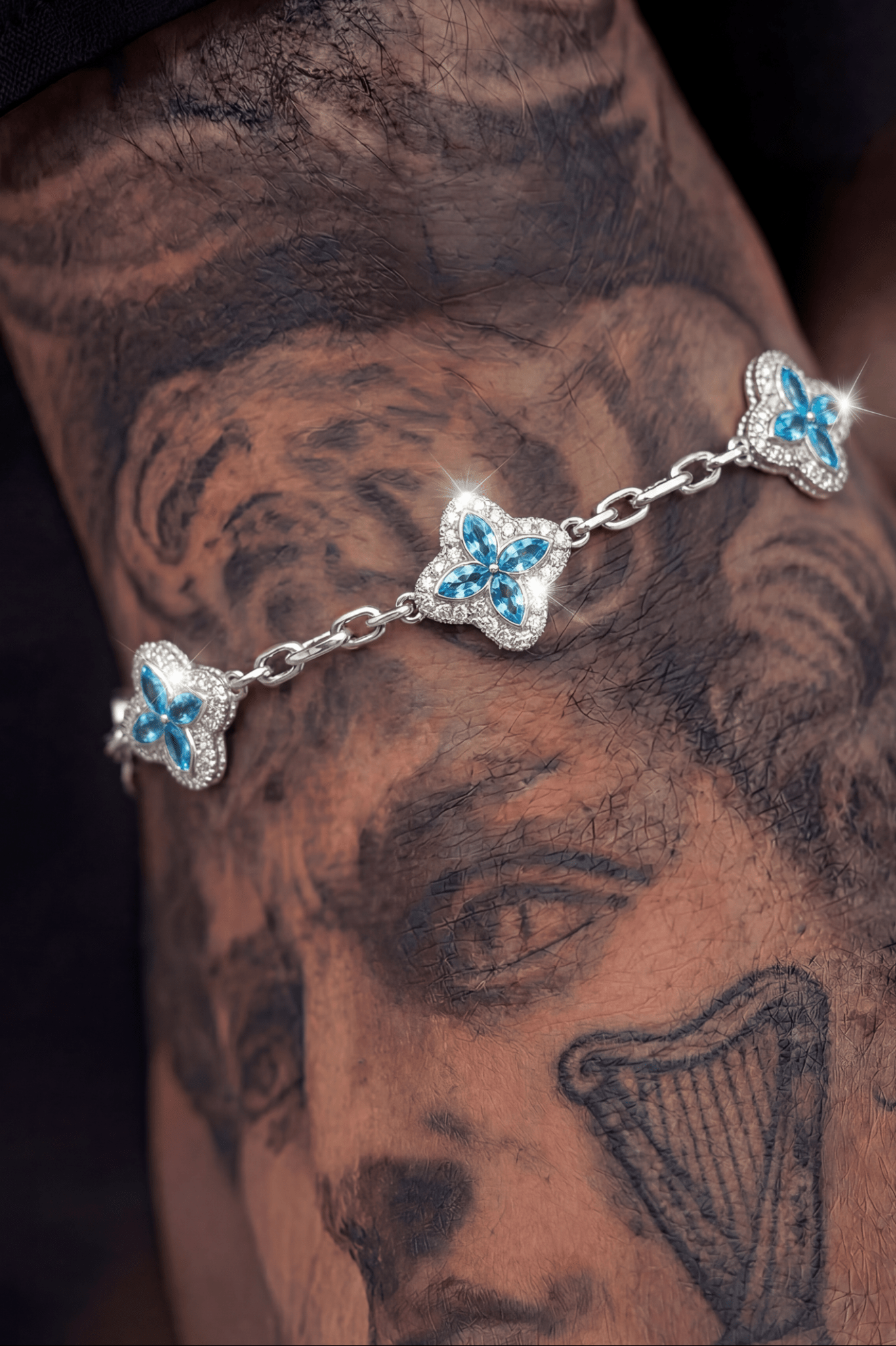 Bracciale infinity clover - OFMND