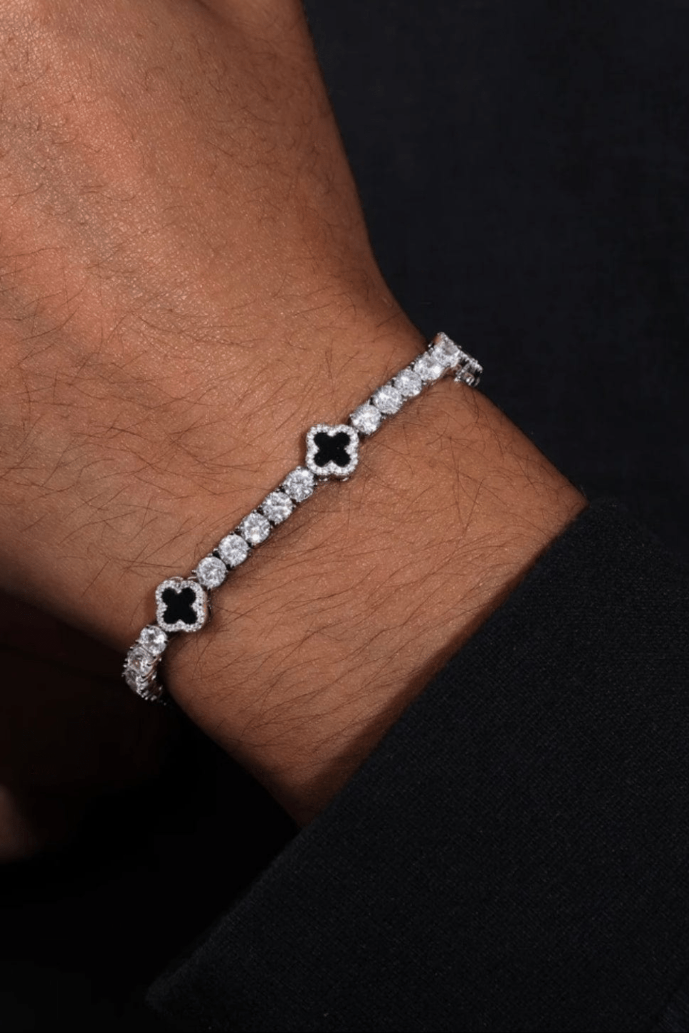 Tennis clover diamond - OFMND